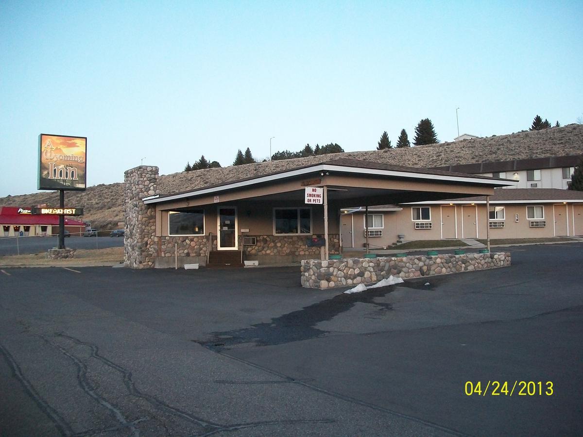A Wyoming Inn Cody Exteriör bild